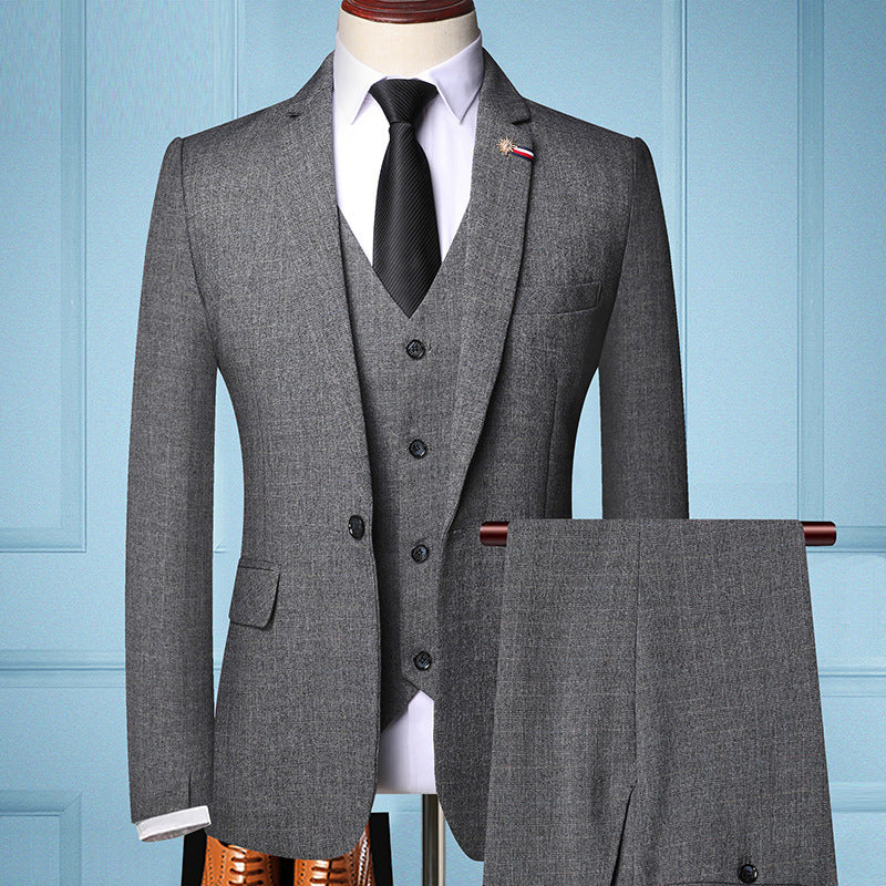 Three-Piece Suit for Men in Stylish Chemische Vezelmix