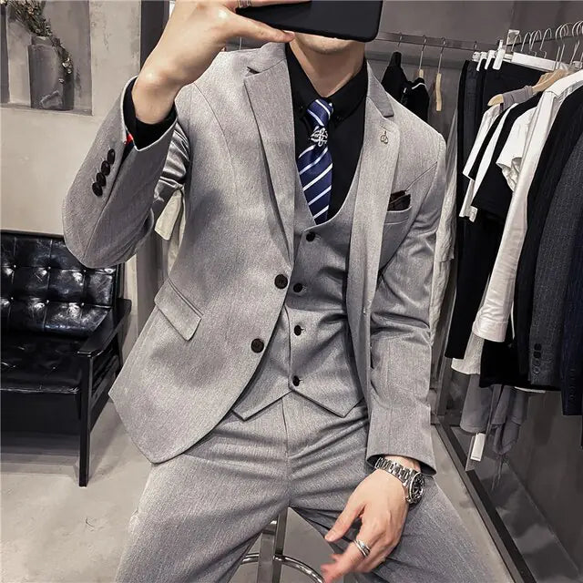 Tailored Business Suits for Men: Sharp Look and Comfort